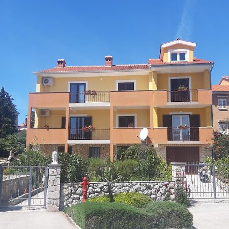 Apartmani Ana Cres Buitenkant foto
