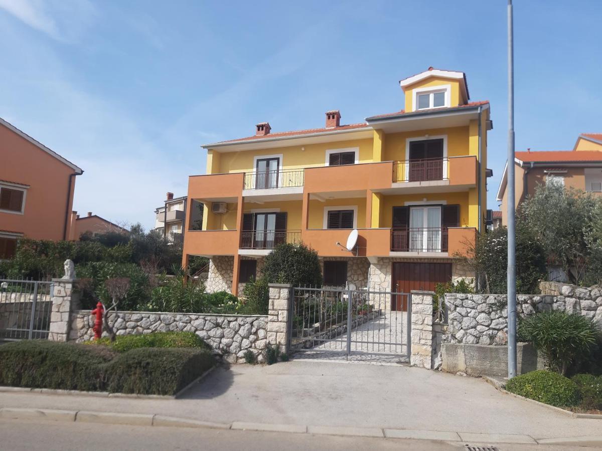 Apartmani Ana Cres Buitenkant foto