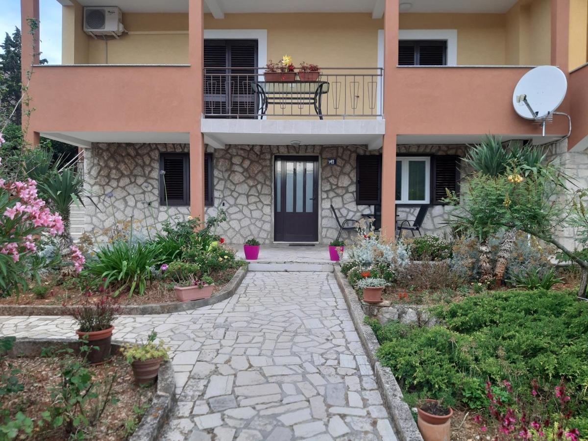 Apartmani Ana Cres Buitenkant foto