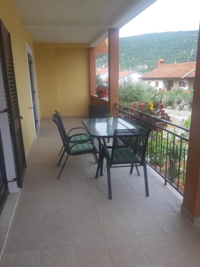 Apartmani Ana Cres Buitenkant foto
