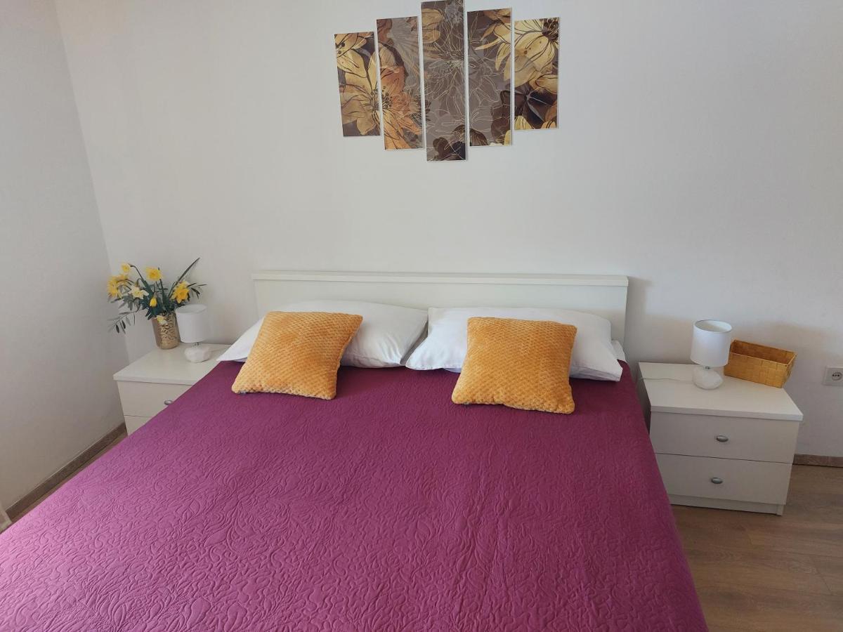 Apartmani Ana Cres Buitenkant foto