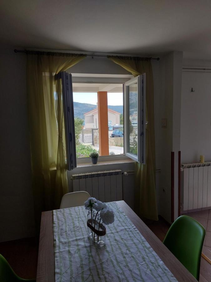 Apartmani Ana Cres Buitenkant foto