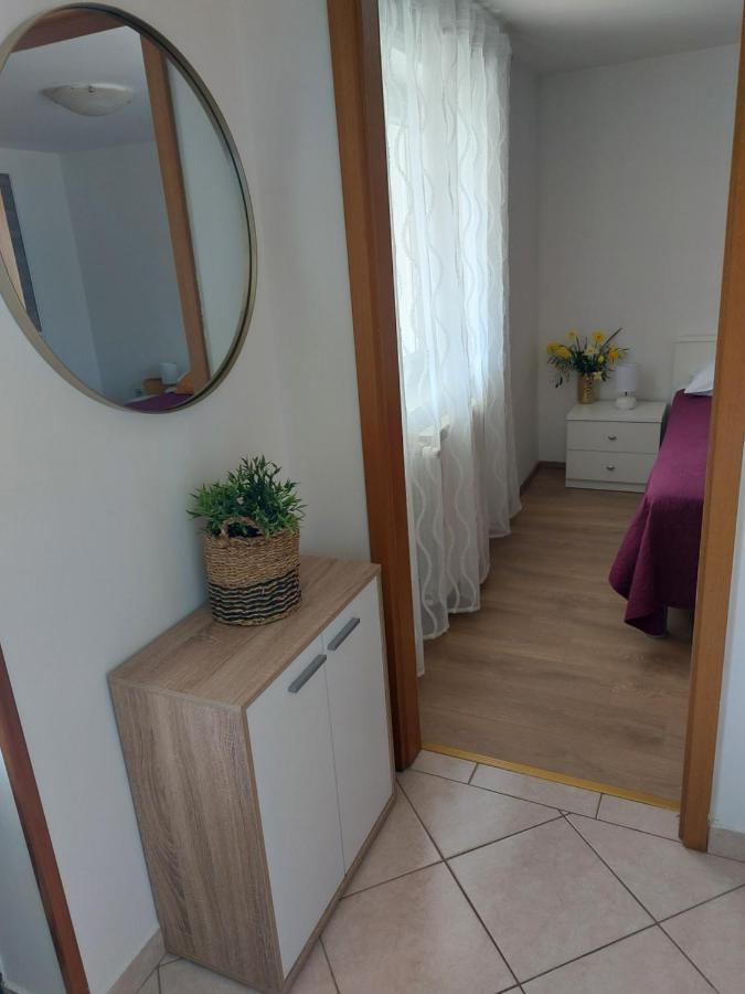 Apartmani Ana Cres Buitenkant foto