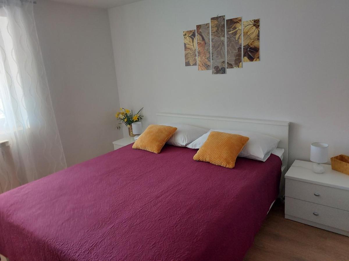 Apartmani Ana Cres Buitenkant foto