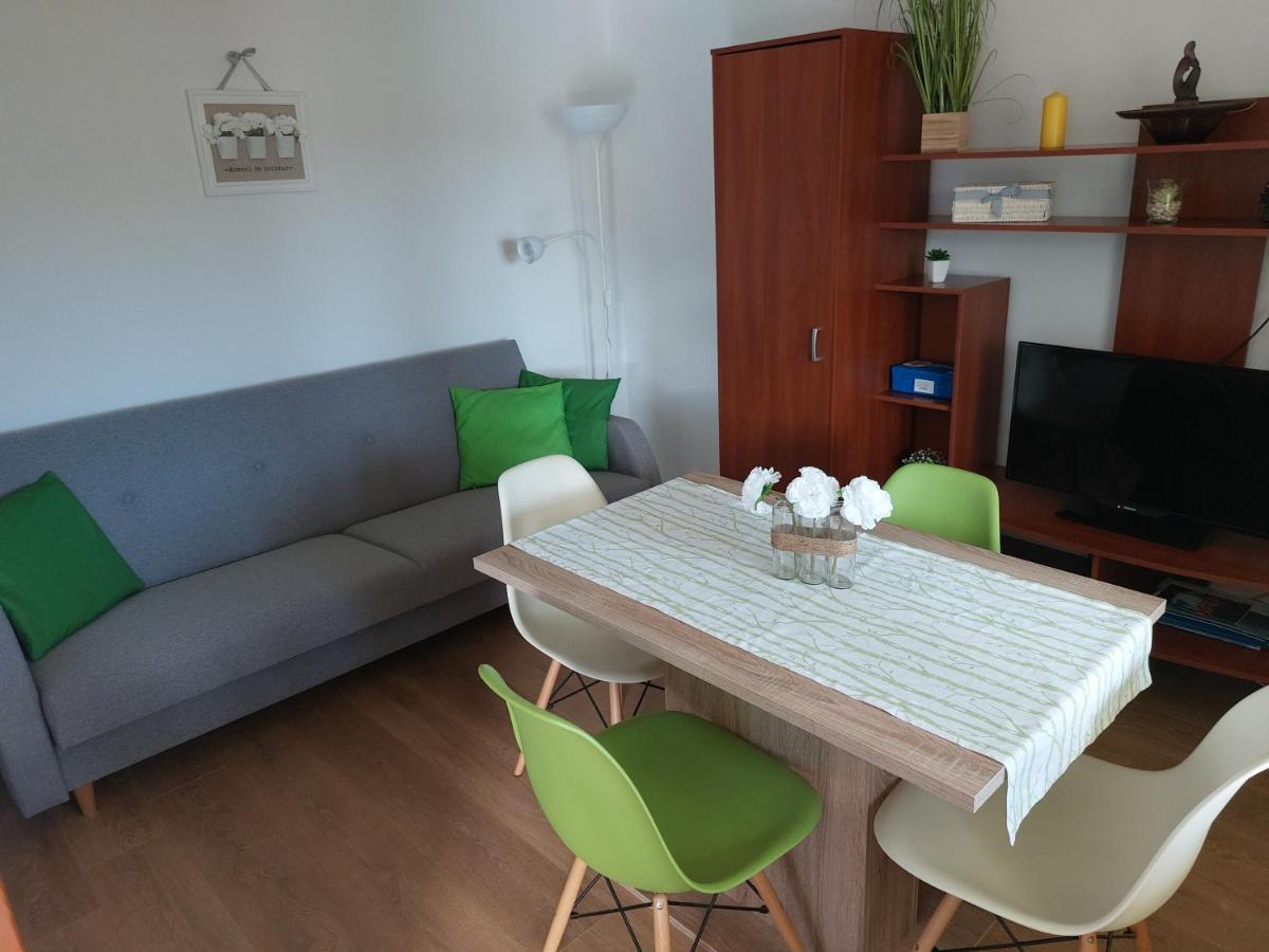 Apartmani Ana Cres Buitenkant foto