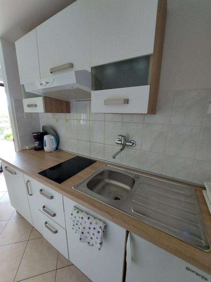 Apartmani Ana Cres Buitenkant foto