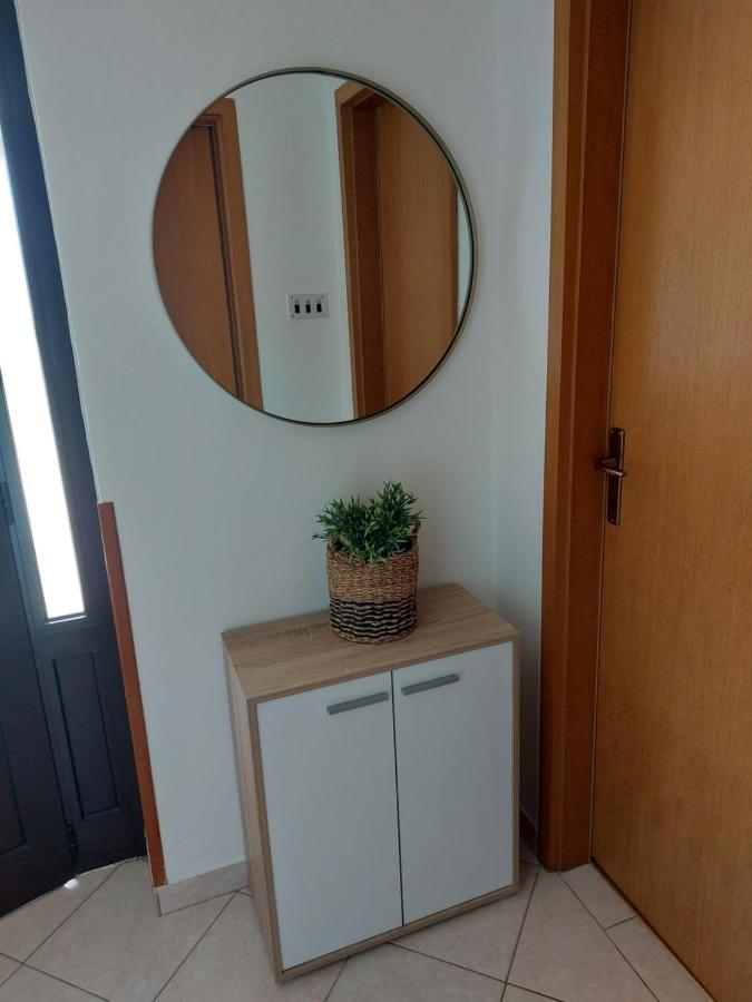 Apartmani Ana Cres Kamer foto