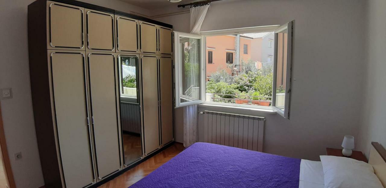 Apartmani Ana Cres Buitenkant foto