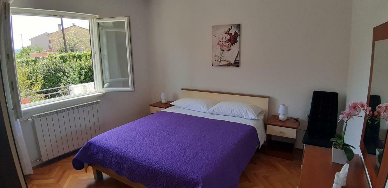 Apartmani Ana Cres Buitenkant foto