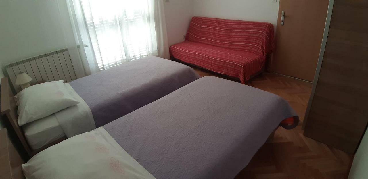 Apartmani Ana Cres Buitenkant foto